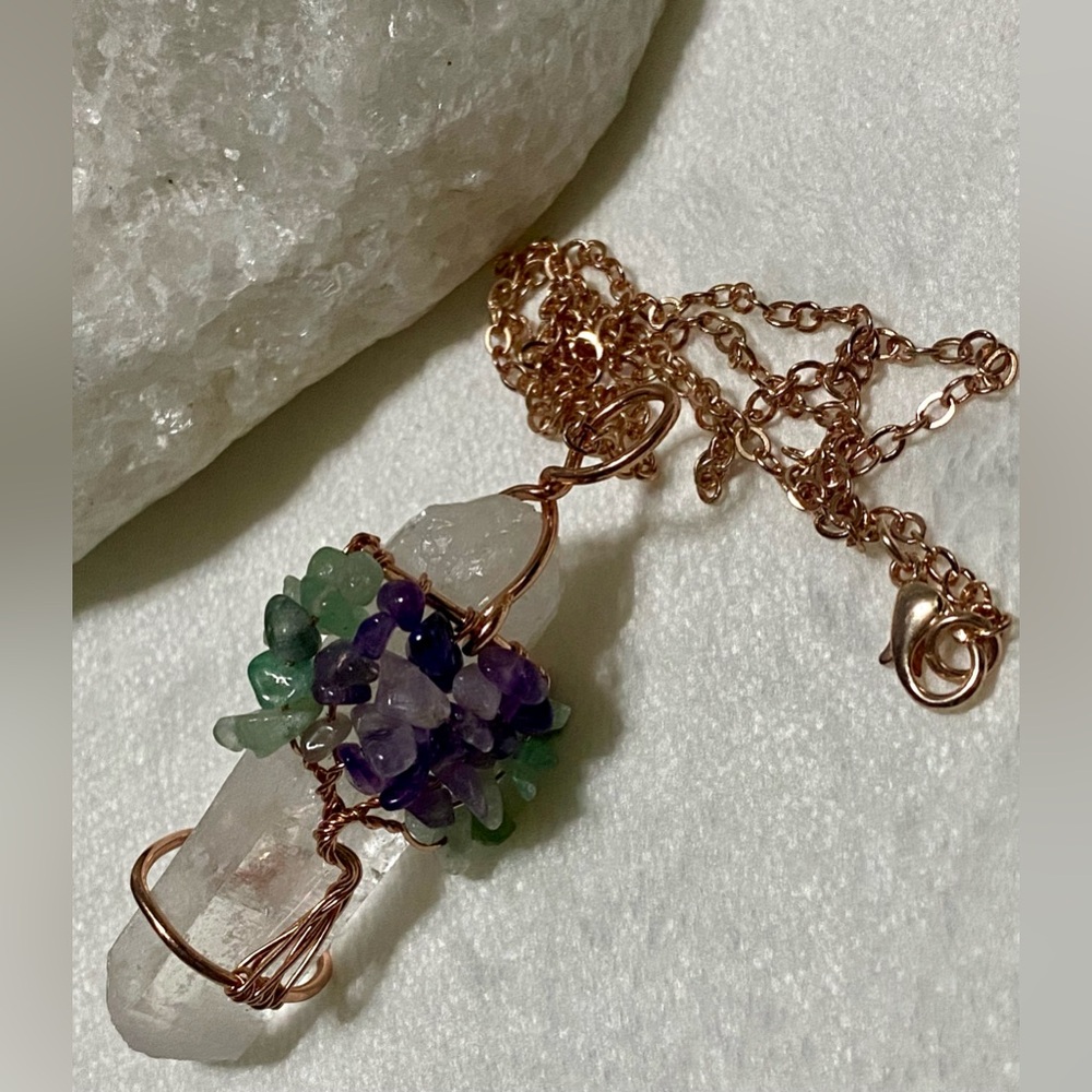 🍃🌱Elegant  Cuarzo Pendant Necklace🍃🌱